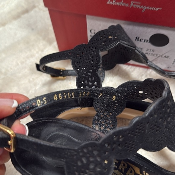 Salvatore Ferragamo Garcia Nero Suede Sandals - Picture 9 of 16